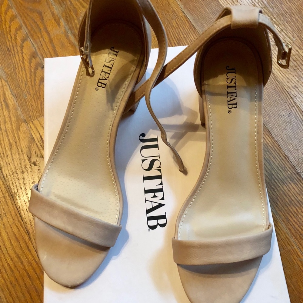 Just Fab nude heels